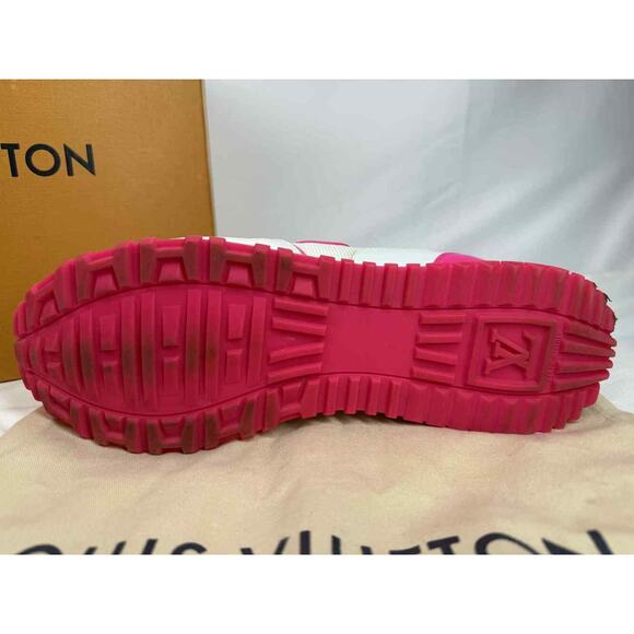 Louis Vuitton Run Away Sneaker Pink And White US Size 10 SPB-TS 356380 - Picture 6 of 13